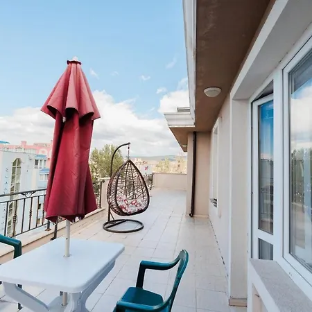 Lifestyle 6 סאני ביץ'